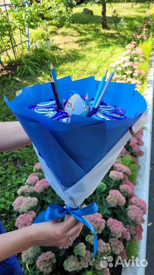 Букет из конфет на 1 сентября
