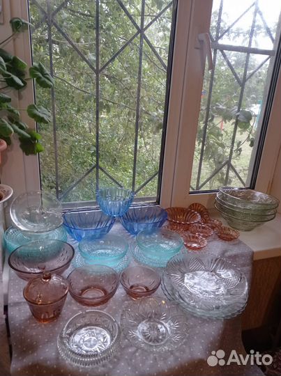 Купоросное, карамельное,кобальтовое,старое стекло