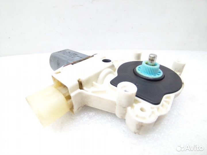 Моторчик стеклоподъемника передний правый Bmw