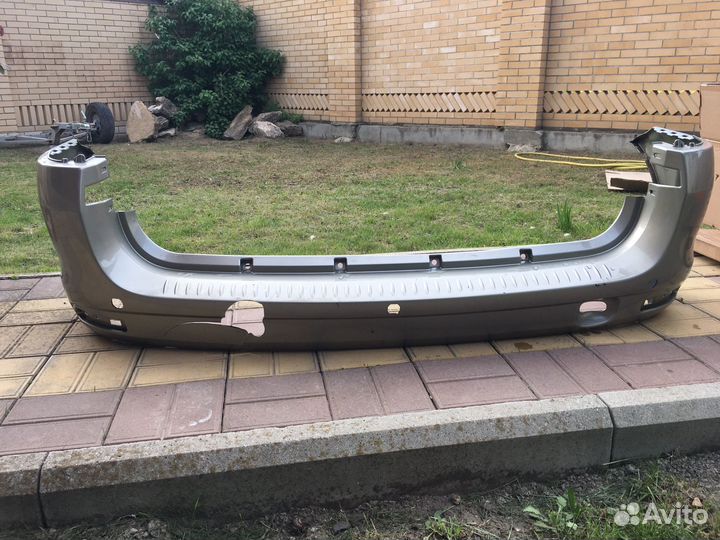 Задний бампер largus