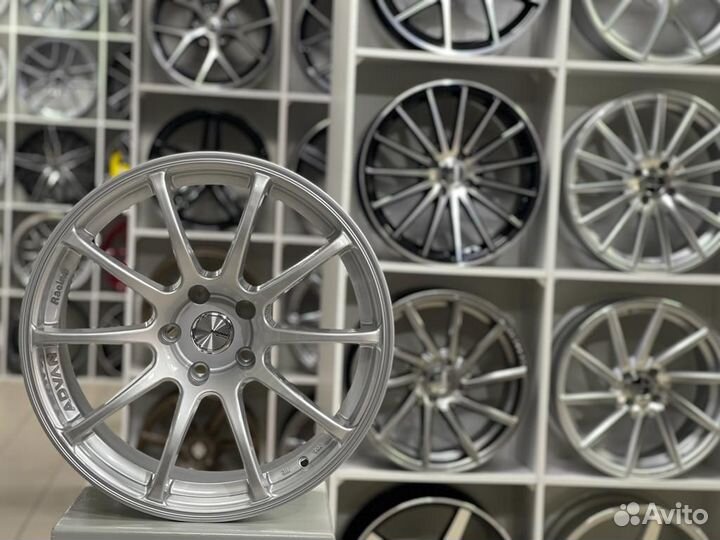 Диски Advan Racing RS R18