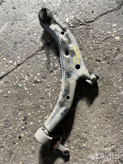 Рычаг передний правый Nissan Bluebird Sylphy