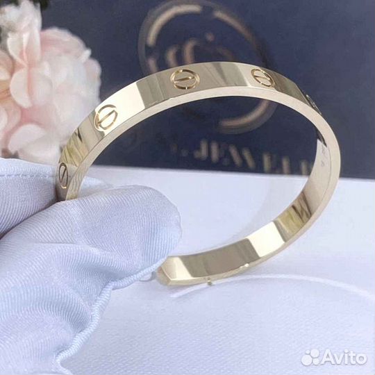 Золотой браслет Cartier Love