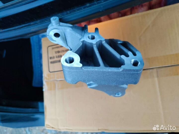 Кронштейн двигателя fiat ducato 2.3 250 290