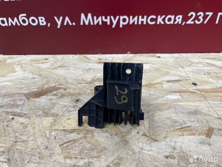 Кронштейн бачка омывателя Volkswagen Polo