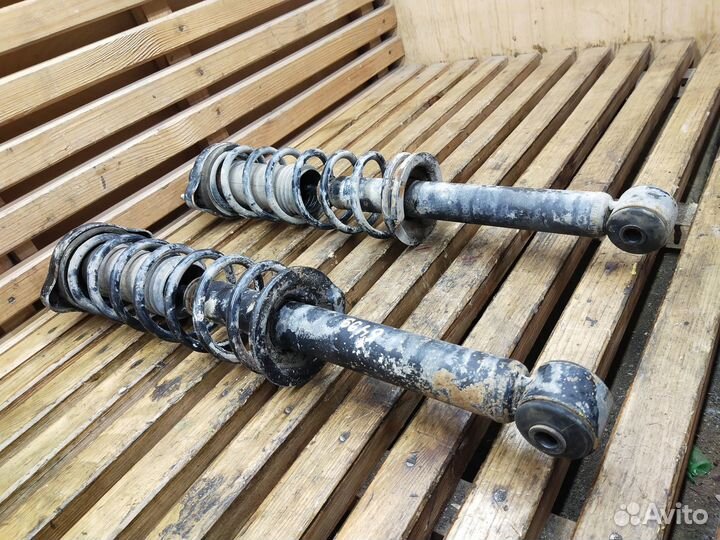 Mitsubishi Mirage V - Амортизаторы задние