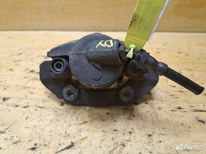 Суппорт передний правый Mazda Demio DY3W zjve 2003