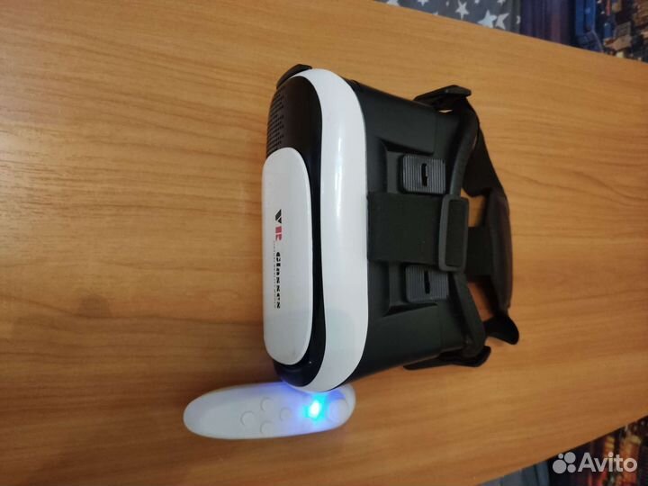 VR очки и пульт