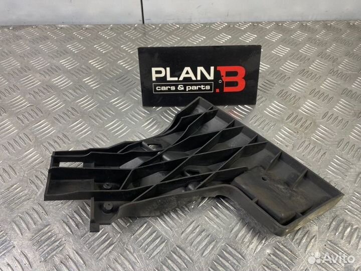 Крепление бампера переднее левое Volvo S60 V60 II