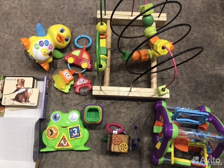 Развивающие игрушки для малышей