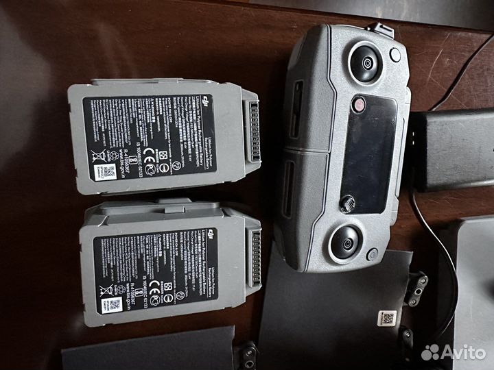 Dji Mavic 2 zoom + Fly More Combo Kit