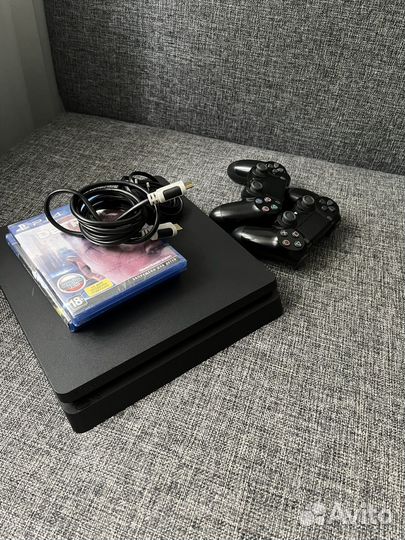 Ps 4 Slim 2 геймпада