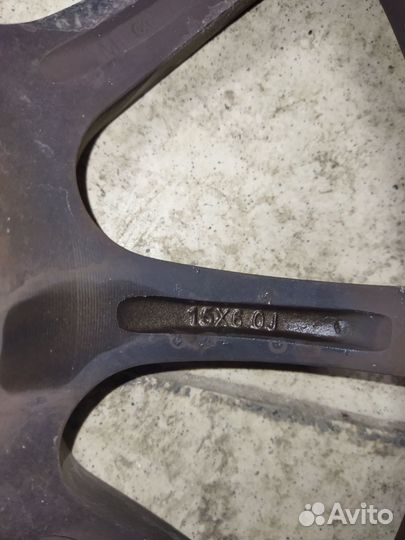 R15 Viatti Strada Asimmetrico V-130 195/65, PCD 5x112 DIA 57