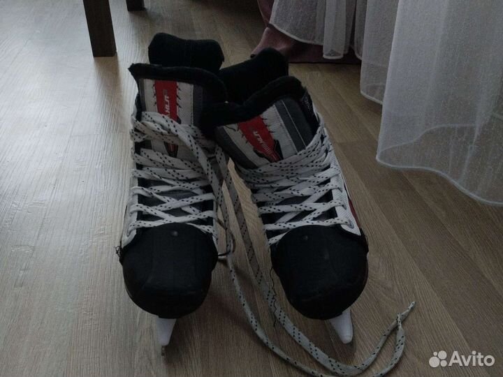 Коньки хоккейные детские oxelo