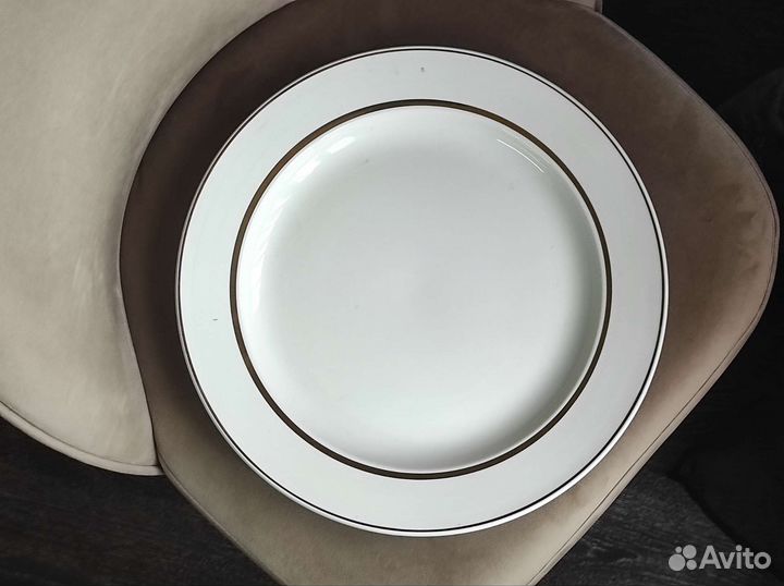 Большая тарелка 35 см блюдо с золотой каёмочкой