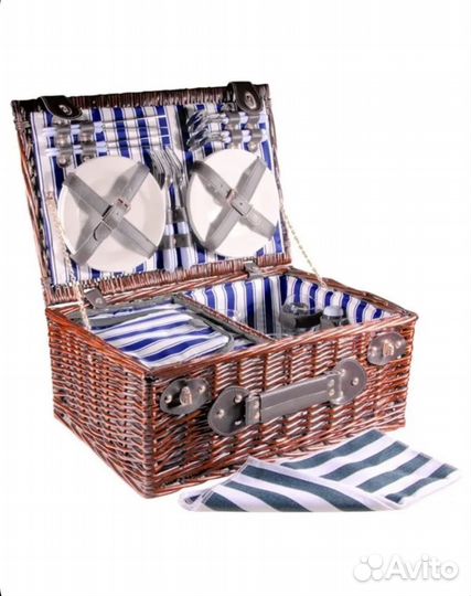 Корзина для пикника с посудой