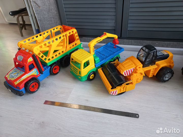 Игрушки машина большая