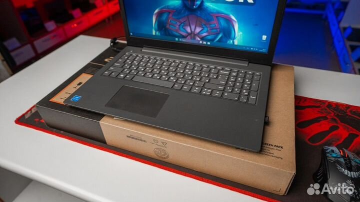 Ноутбук Lenovo 2022г : 8гб, SSD m2 nvme, Full HD