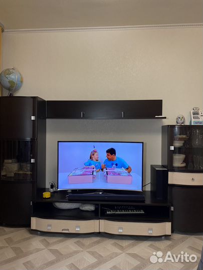 Стенка в гостиную