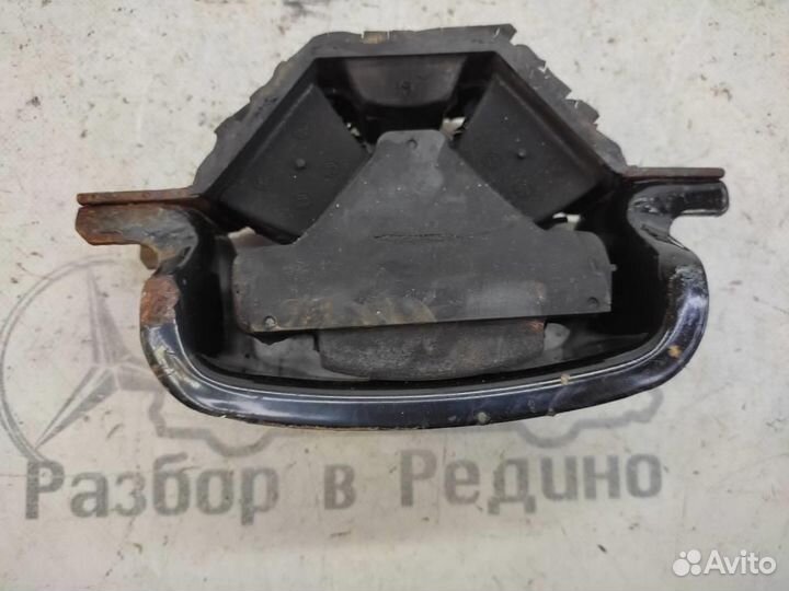 Опора двигателя W638 V-class Vito 611.980