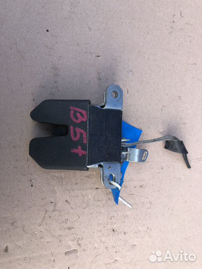 3B5827505 VAG Замок багажника