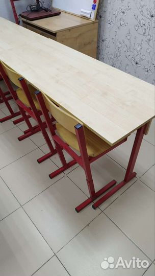 Детские парты и стулья