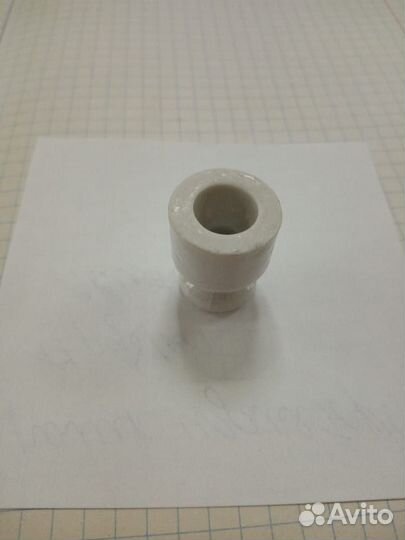 Изолятор для провода (керамика)