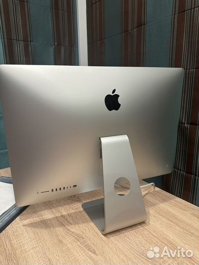 iMac (с дисплеем Retina 5K, 27 дюйм., 2017)