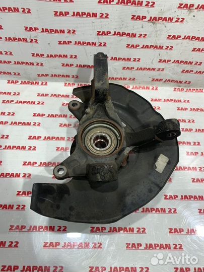 Ступица передняя правая Toyota Harrier ACU15 2azfe