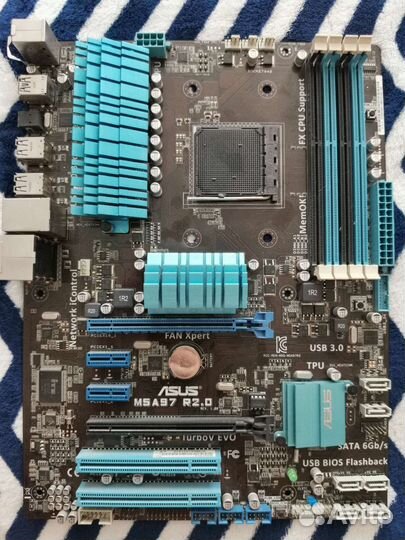 Материнская плата Asus