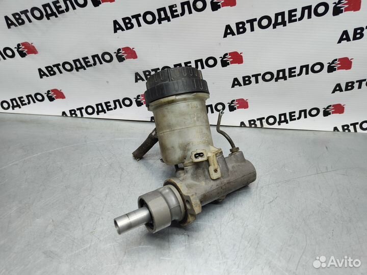 Главный тормозной цилиндр Volvo S40 1997 г.в