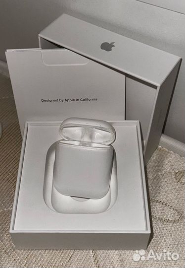 Продаю кейс от наушников AirPods 2