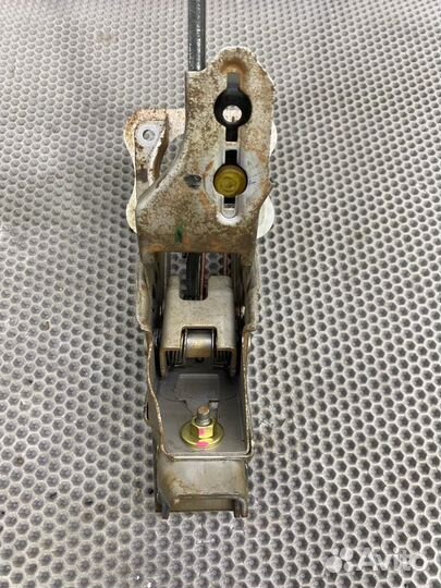 Б/У педаль тормоза Nissan Primera P12 QR20DE 2003