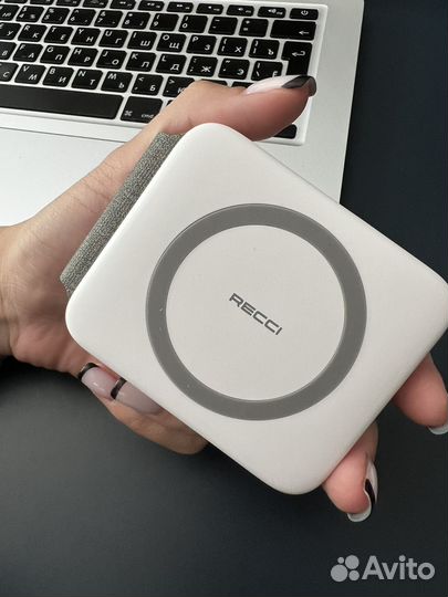 Зарядная станция для телефона