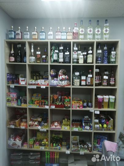 Продуктовый магазин с алкогольной лицензией