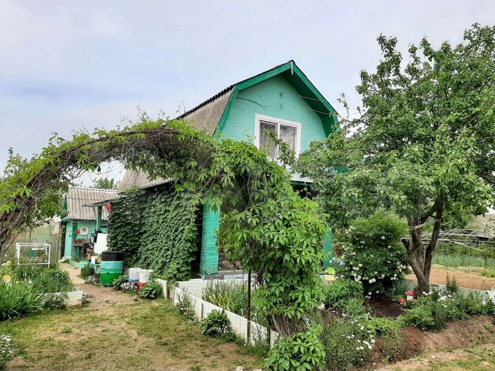 Дом 40 м² на участке 5 сот.