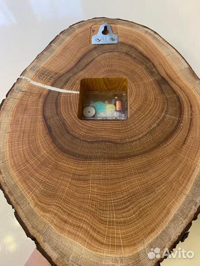 Часы из массива дерева, лофт, интерьер