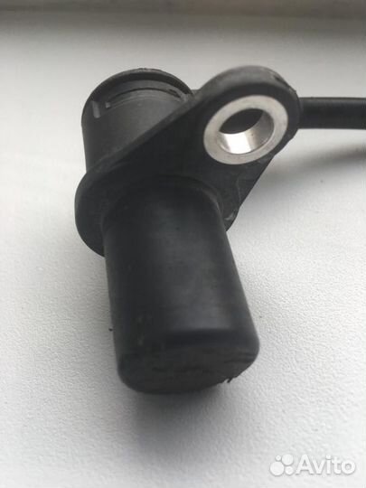 Датчик положения коленчатого вала Geely Emgrand X7