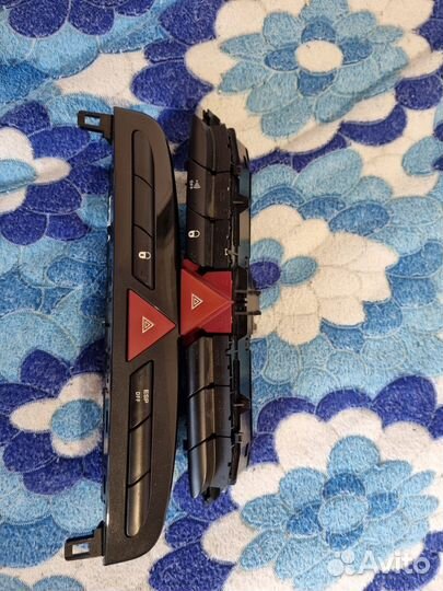 Блок кнопок аварийной сигнализации пежо 308/408