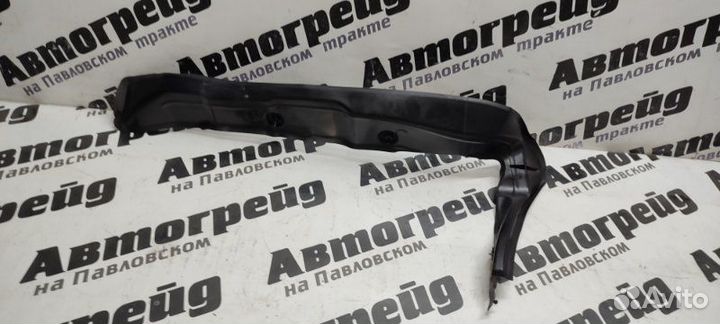 Пыльник крыла правый Audi A7 4G CGW 12.03.2012