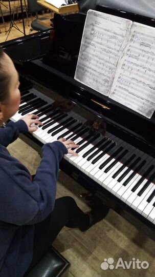 Репетитор по фортепиано