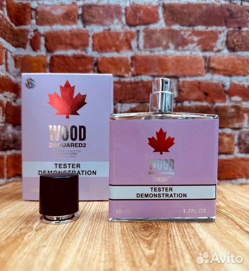 Wood for her dsquared 2