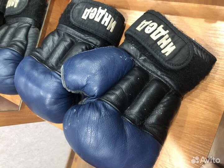 Перчатки для рукопашного боя