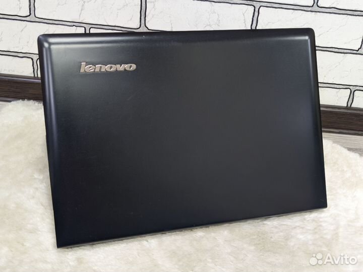 Lenovo / i3-4030U / GF840M / 8GB /SSD+HDD/алюминий