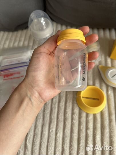 Молокоотсос medela ручной