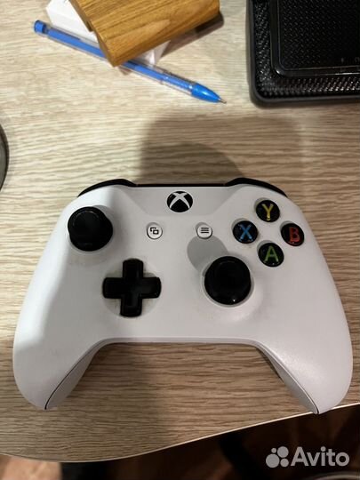 Геймпад xbox One s