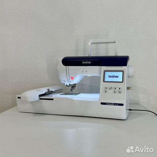 Вышивальная машина Brother Innov-is F440e