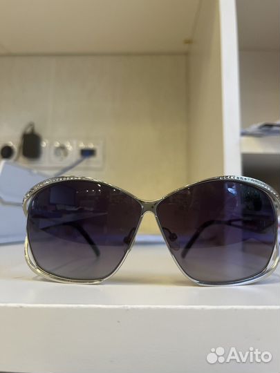 Солнцезащитные очки John Richmond