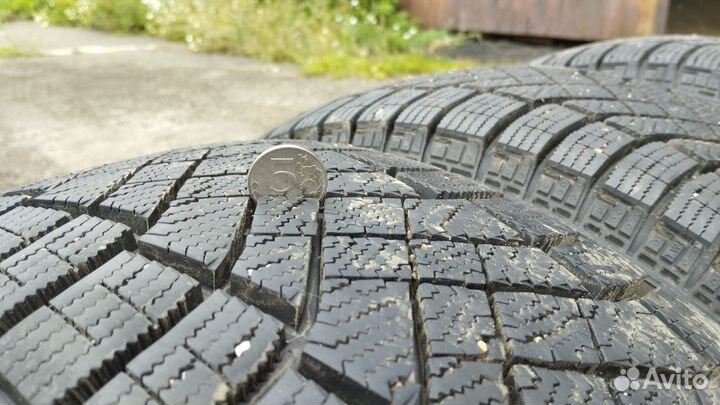 Pirelli Ice Zero FR 205/55 R16 94T