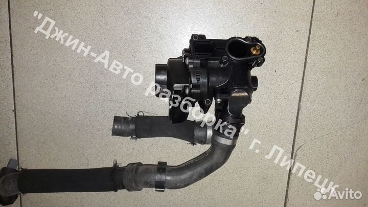 Помпа водяная с корпусом Passat CC пассат цц 2.0